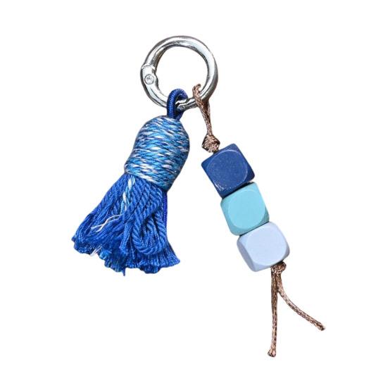 Tibetan Rainbow Tassel Pendant Keychain with Natural Wood Beads Ethnic Style Bag Charm Shoe Decoration with Metal Ring Buckle Small Exquisite
Tibetan Rainbow Tassel Pendant Keychain with Natural Wood Beads Ethnic Style Bag Charm Shoe Decoration with Metal Ring Buckle Small Exquisite