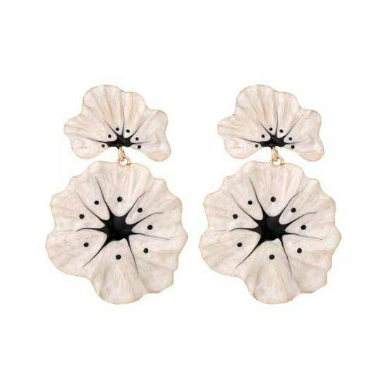 Vintage Drip Glaze Flower Stud Earrings - High-End, Unique Design, Distressed Retro Style
Vintage Drip Glaze Flower Stud Earrings - High-End, Unique Design, Distressed Retro Style