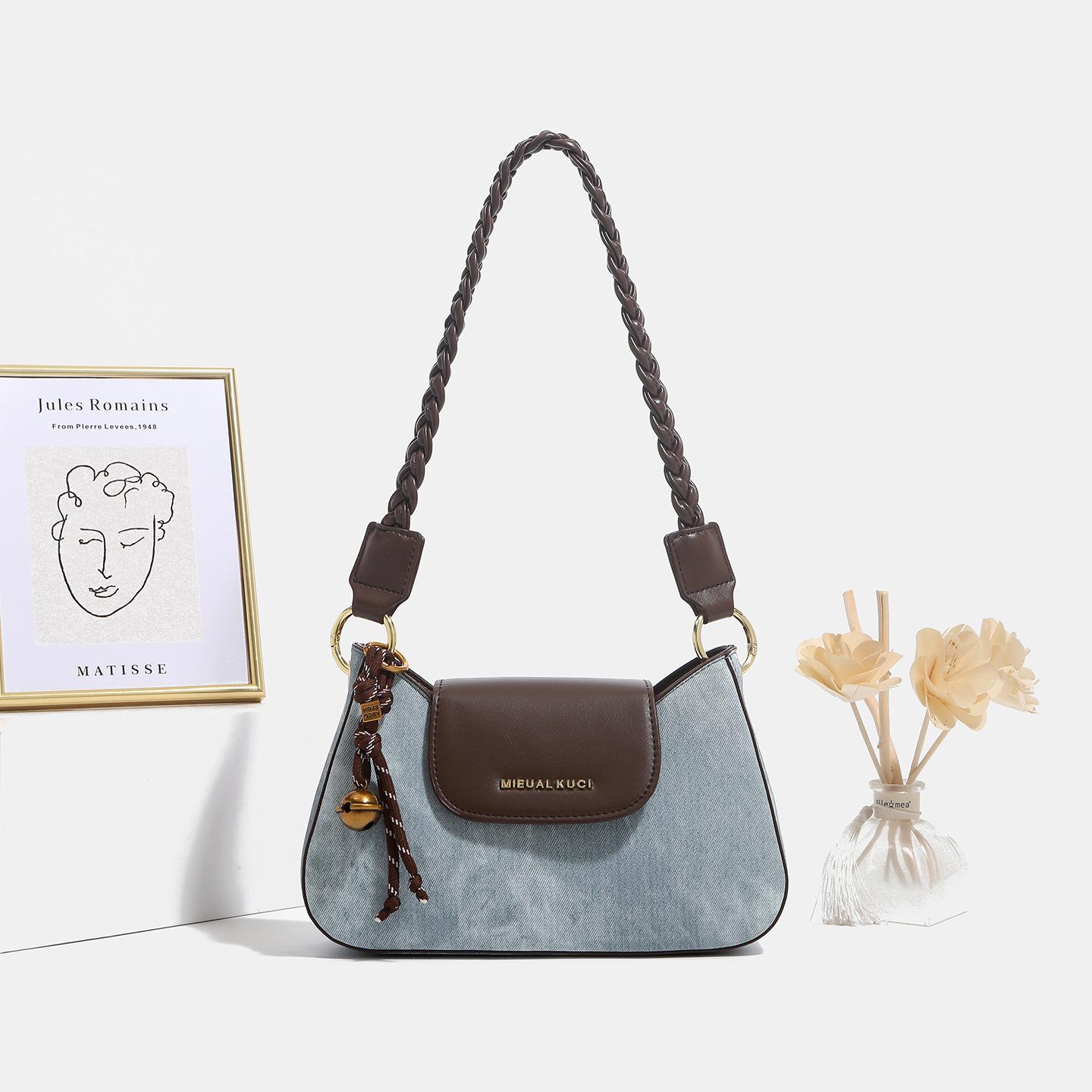 New Niche Design, Cute and Trendy Flu Women s Bag, Autumn and Winter Retro Armpit Bag, Frosted Single Shoulder Crossbody Bag синий
New Niche Design, Cute and Trendy Flu Women s Bag, Autumn and Winter Retro Armpit Bag, Frosted Single Shoulder Crossbody Bag синий