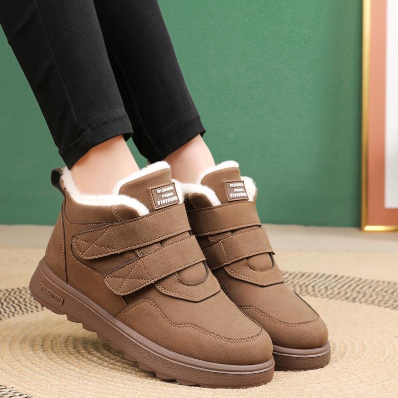 2024 зимняя новая женская обувь из хлопка с набивным рисунком, утолщенные зимние ботинки, женские теплые короткие ботинки с толстой подошвой, повседневные женские ботинки 35 коричневый
2024 зимняя новая женская обувь из хлопка с набивным рисунком, утолщенные зимние ботинки, женские теплые короткие ботинки с толстой подошвой, повседневные женские ботинки 35 коричневый