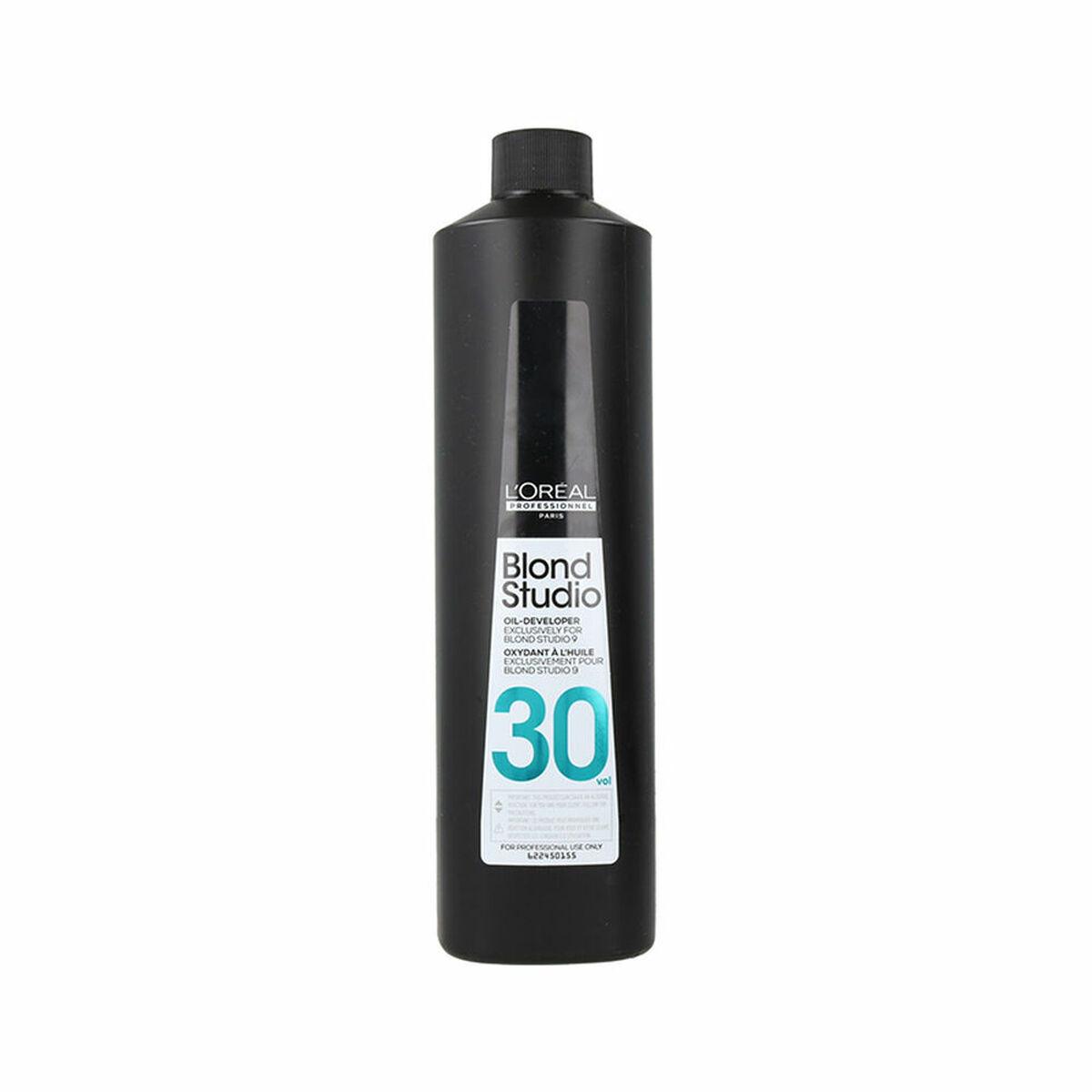 Жидкий активатор L Oreal Professionnel Paris Blond Studio 9 Hard Oil 30 об. 9% (1000 мл)
Жидкий активатор L Oreal Professionnel Paris Blond Studio 9 Hard Oil 30 об. 9% (1000 мл)