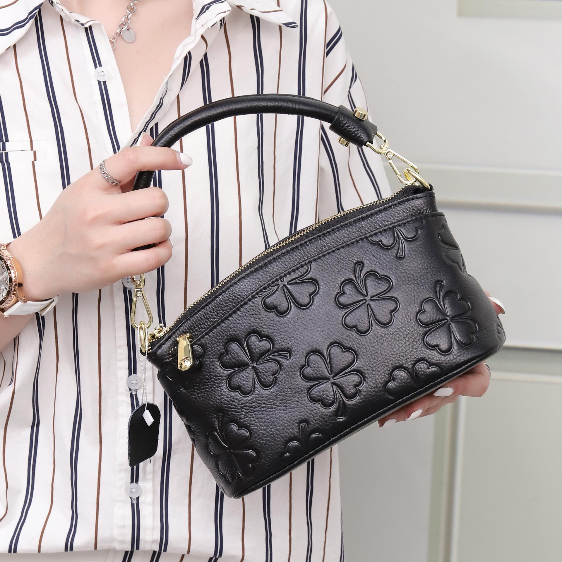 Cowhide Women s Bag Single Shoulder Oblique Shell Bag Women s Bag Design Fashionable and Large Capacity rose
Cowhide Women s Bag Single Shoulder Oblique Shell Bag Women s Bag Design Fashionable and Large Capacity rose