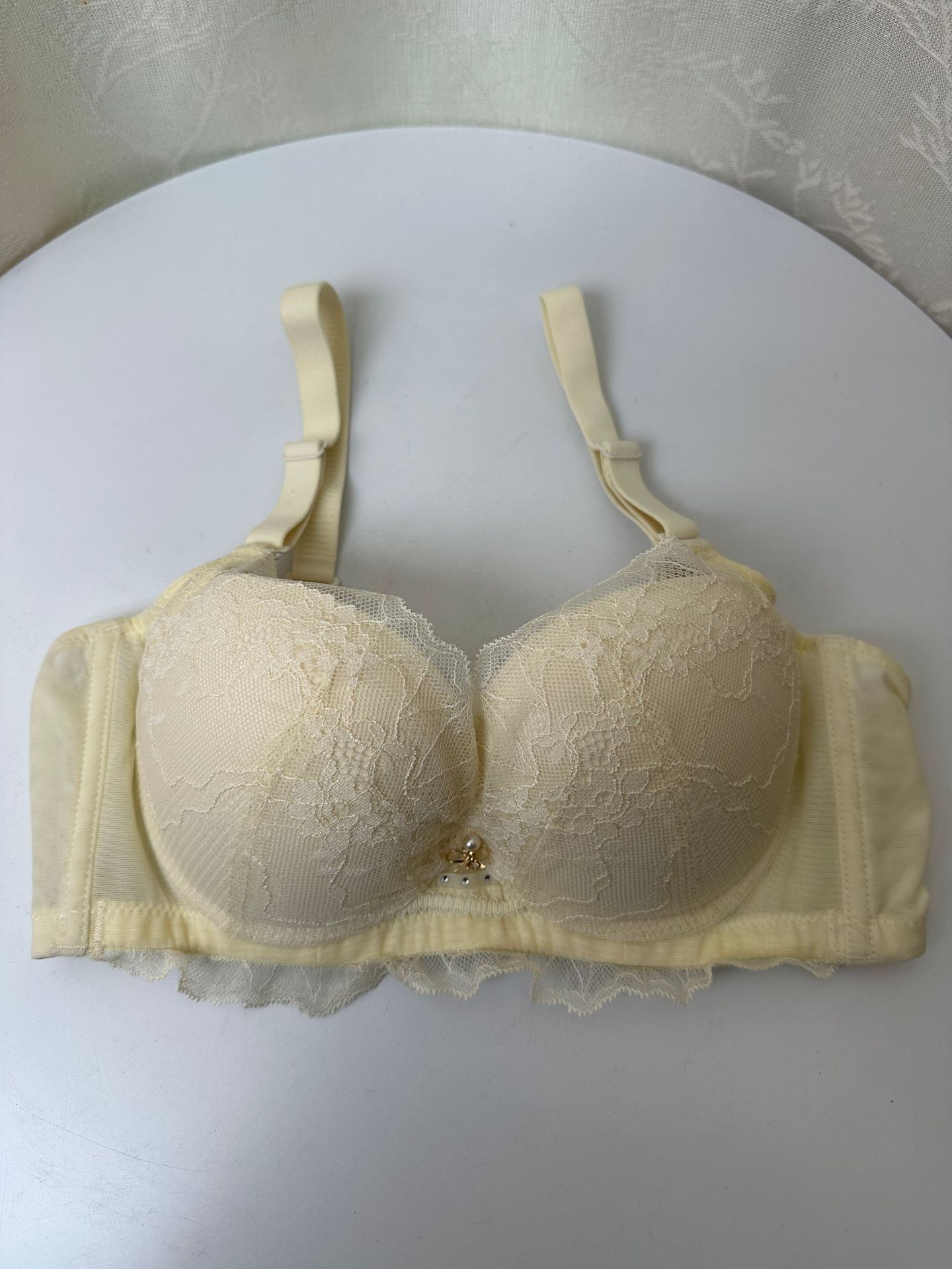 Special clearance adjustment large size underwear gather, close the secondary breasts, upper support anti-sagging thin bra bra 85B
Special clearance adjustment large size underwear gather, close the secondary breasts, upper support anti-sagging thin bra bra 85B