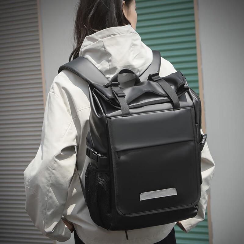 HU WAI JIAN FENG Men s Waterproof Roll-Top Business & Travel Backpack
HU WAI JIAN FENG Men s Waterproof Roll-Top Business & Travel Backpack