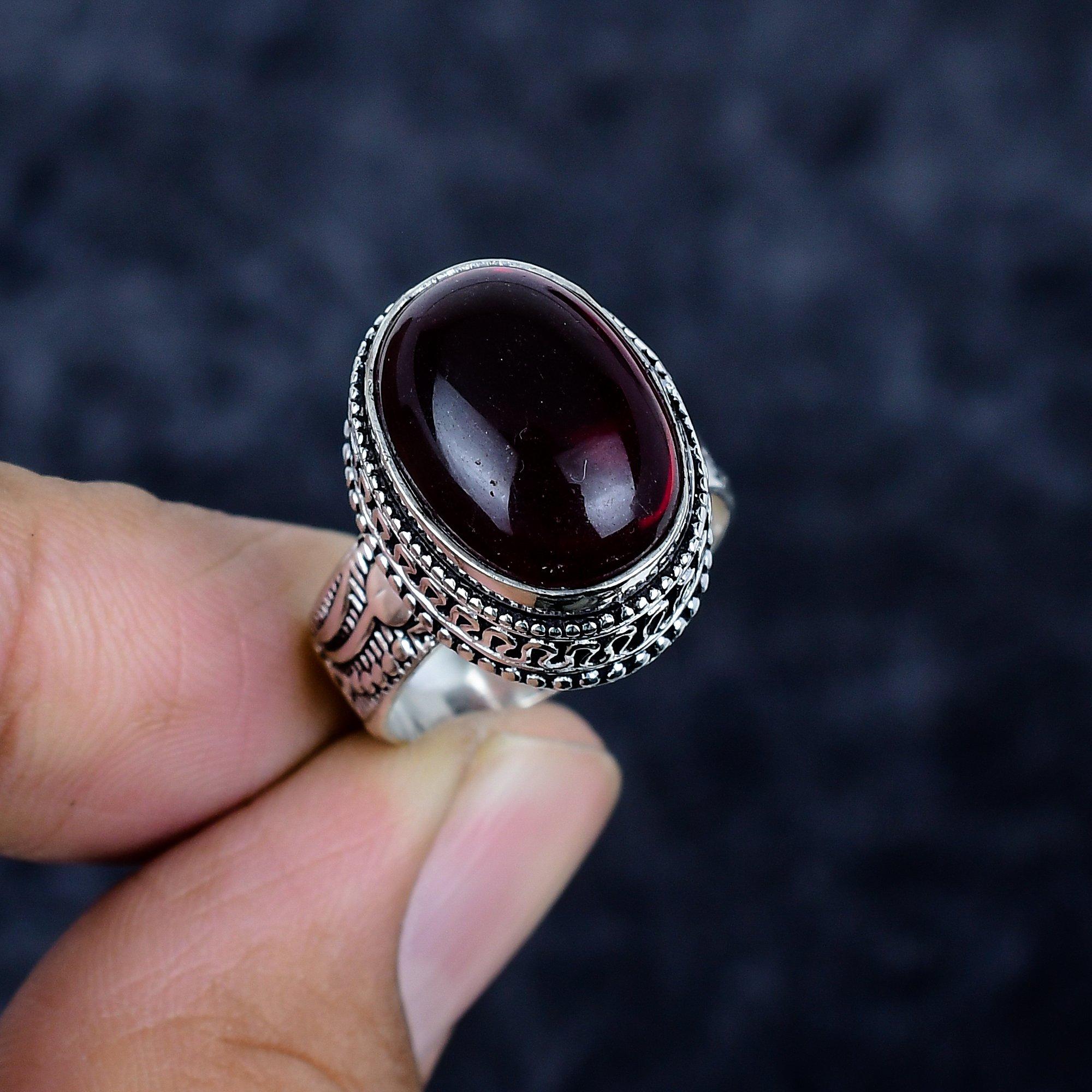 Mozambique Garnet Gemstone 925 Sterling Silver Jewelry Ring Size 8.5 MM-3442
Mozambique Garnet Gemstone 925 Sterling Silver Jewelry Ring Size 8.5 MM-3442