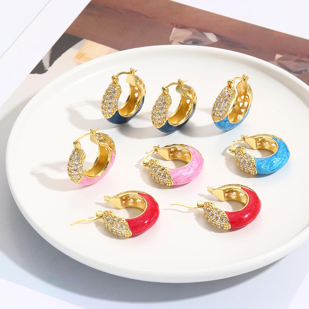 Retro High-End Zircon Geometric Ear Cuff Earrings in French Minimalist Style 
Retro High-End Zircon Geometric Ear Cuff Earrings in French Minimalist Style