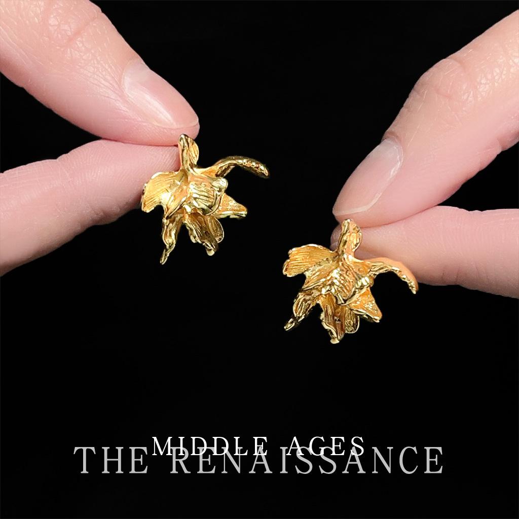 Iris stud earrings liquid personalized design earrings exaggerated niche earrings
Iris stud earrings liquid personalized design earrings exaggerated niche earrings