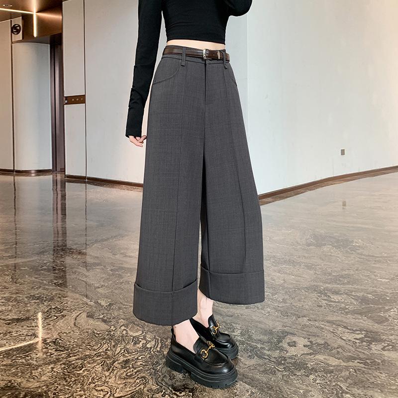 High-Waisted Rolled-Up Wide-Leg Pants for Women - Spring/Summer 2026 Collection S сірий колір
High-Waisted Rolled-Up Wide-Leg Pants for Women - Spring/Summer 2026 Collection S сірий колір