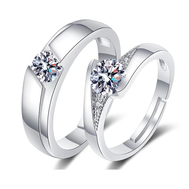 Классические парные кольца для мужчин и женщин с камнем CZ, модные свадебные кольца для влюбленных, ювелирные изделия, романтический подарок на День святого Валентина, аксессуар для кольца One size
Классические парные кольца для мужчин и женщин с камнем CZ, модные свадебные кольца для влюбленных, ювелирные изделия, романтический подарок на День святого Валентина, аксессуар для кольца One size