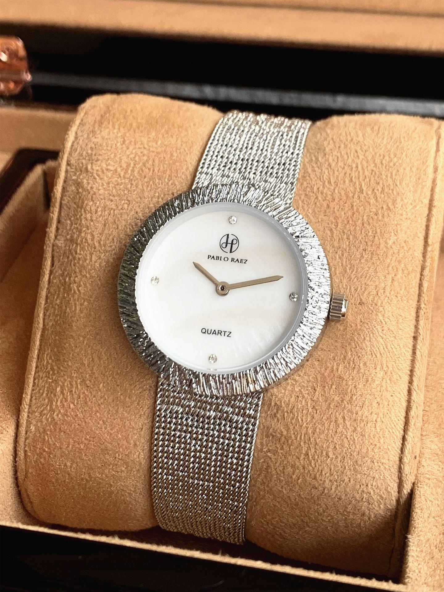 Brand Watch Fashion Beimu Face Women s Watches Waterproof Milan Strap Adjustable Female Quartz Wristwatches Free Box gift срібний
Brand Watch Fashion Beimu Face Women s Watches Waterproof Milan Strap Adjustable Female Quartz Wristwatches Free Box gift срібний