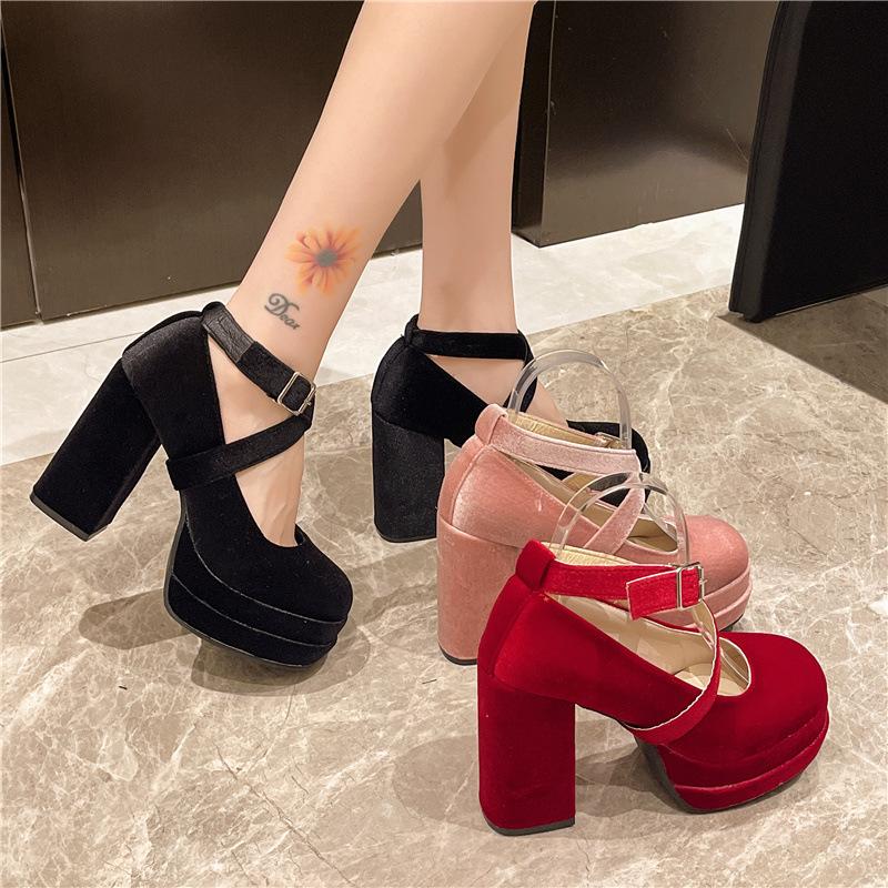 Large size pink French retro thick heel Mary Jane high heels women s 2025 new spring and autumn light mouth small fragrant single shoes 35
Large size pink French retro thick heel Mary Jane high heels women s 2025 new spring and autumn light mouth small fragrant single shoes 35