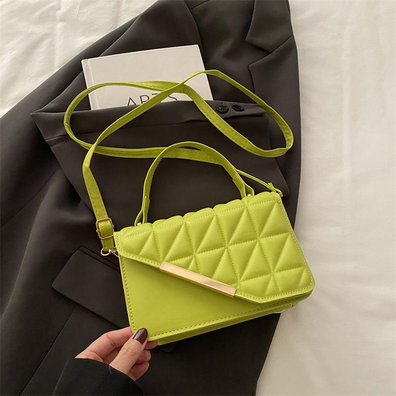Women s rhombus embroidery thread fashion small bag women s shoulder messenger bag texture is now popular portable small square bag зелений
Women s rhombus embroidery thread fashion small bag women s shoulder messenger bag texture is now popular portable small square bag зелений