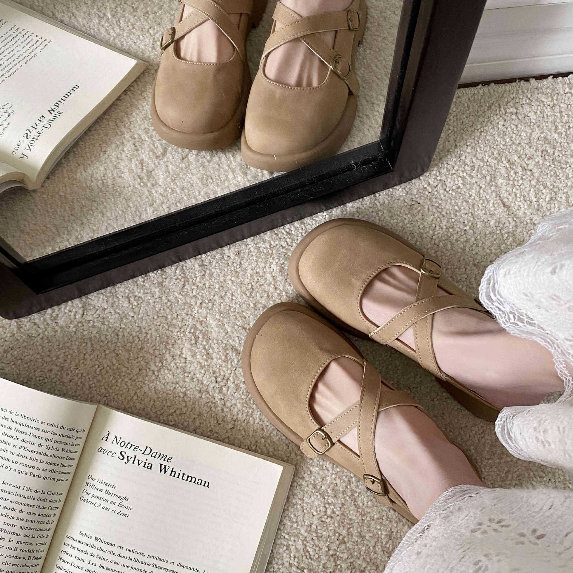 Cross-buckle bag head slippers women s summer new flat bottom non-slip outer slippers women 35 бежевый
Cross-buckle bag head slippers women s summer new flat bottom non-slip outer slippers women 35 бежевый