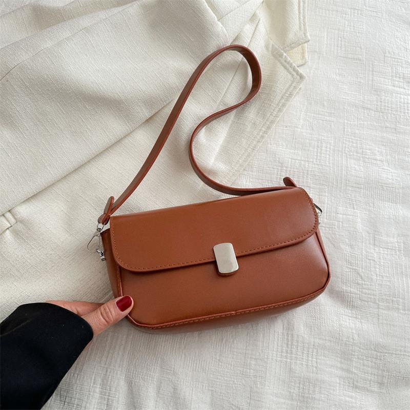 Stylish And Chic Small Square Handbag For Women With Unique Personality In Black White Red And Khaki світло-коричневого кольору
Stylish And Chic Small Square Handbag For Women With Unique Personality In Black White Red And Khaki світло-коричневого кольору