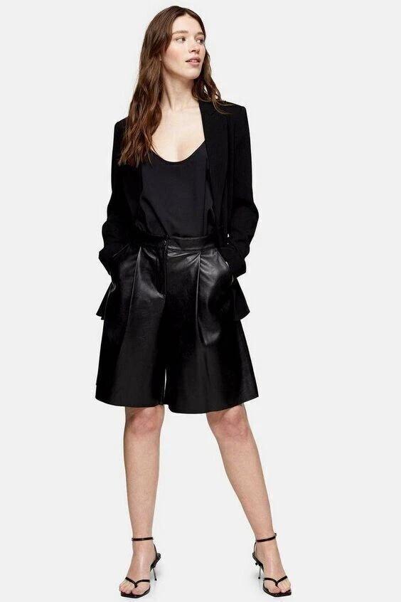 Стильные повседневные черные шорты из натуральной мягкой овчины ручной работы для женщин 3XL чёрный
Стильные повседневные черные шорты из натуральной мягкой овчины ручной работы для женщин 3XL чёрный