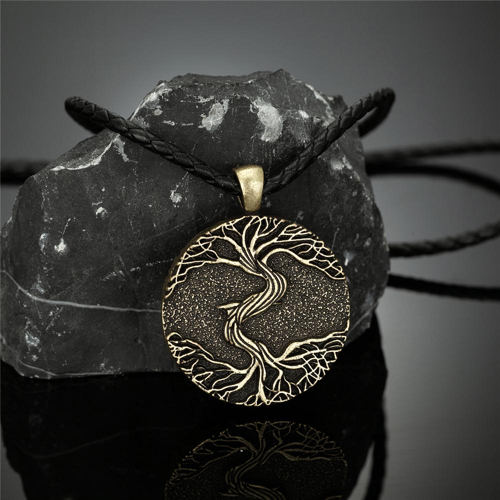 Viking Amulet Tree of Life Necklace Antique Norse Rune Pendant With Genuine Leather Rope Chain Jewelry Bijoux Gift 60CM
Viking Amulet Tree of Life Necklace Antique Norse Rune Pendant With Genuine Leather Rope Chain Jewelry Bijoux Gift 60CM