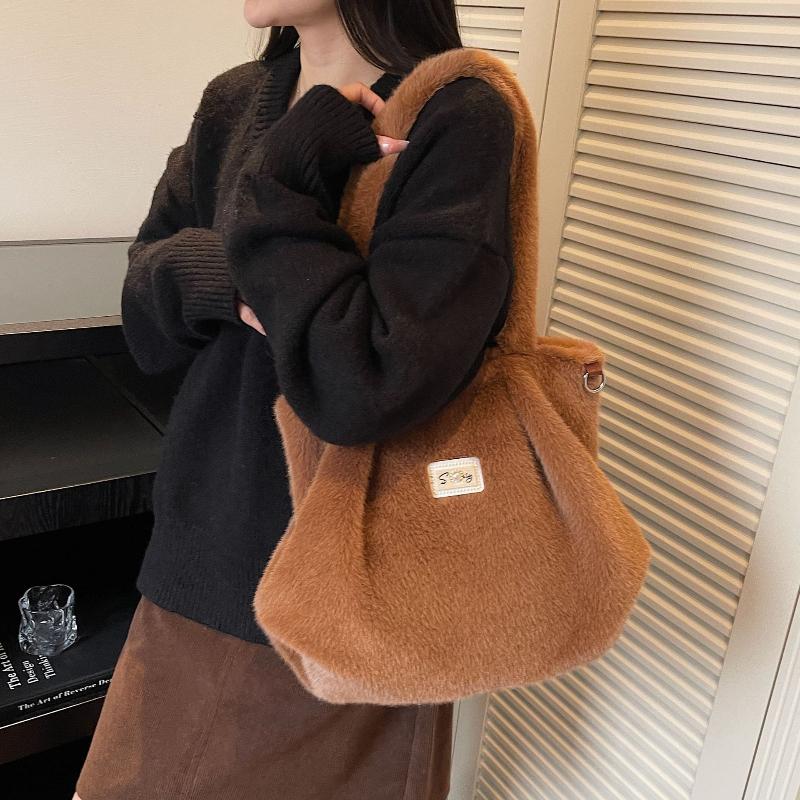 Texture Niche Travel Design Tote Bag New Lightweight Versatile Simple Shoulder Bag Large Capacity Commuter Woolen Storage Bag
Texture Niche Travel Design Tote Bag New Lightweight Versatile Simple Shoulder Bag Large Capacity Commuter Woolen Storage Bag