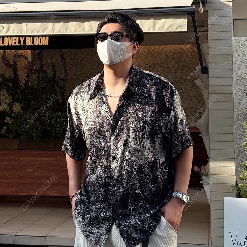 Men s Abstract Print Cuban Collar Oversized Short Sleeve Shirt Casual Streetwear Top S
Men s Abstract Print Cuban Collar Oversized Short Sleeve Shirt Casual Streetwear Top S
