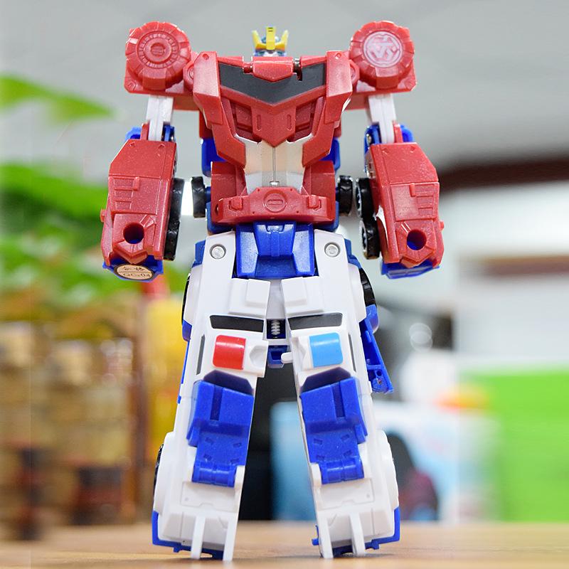 Трансформирующийся магнитный робот-игрушка - Меха-мальчик два-в-одном
Трансформирующийся магнитный робот-игрушка - Меха-мальчик два-в-одном