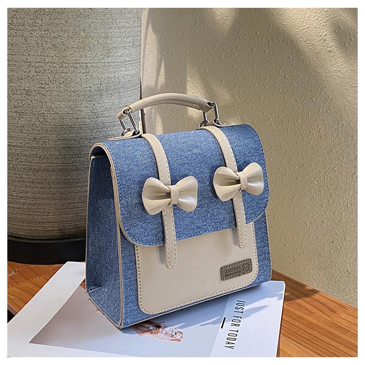 Backpack Women s Fashion Niche Design Sense Leisure Student Class School Bag High Value Lightweight Travel Backpack світло-синій колір
Backpack Women s Fashion Niche Design Sense Leisure Student Class School Bag High Value Lightweight Travel Backpack світло-синій колір