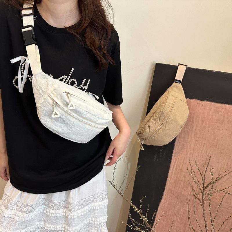 Trendy brand breast bag, men s and women s mobile phone messenger bag, fashionable and simple cycling bag, casual versatile and lightweight sports чёрный
Trendy brand breast bag, men s and women s mobile phone messenger bag, fashionable and simple cycling bag, casual versatile and lightweight sports чёрный
