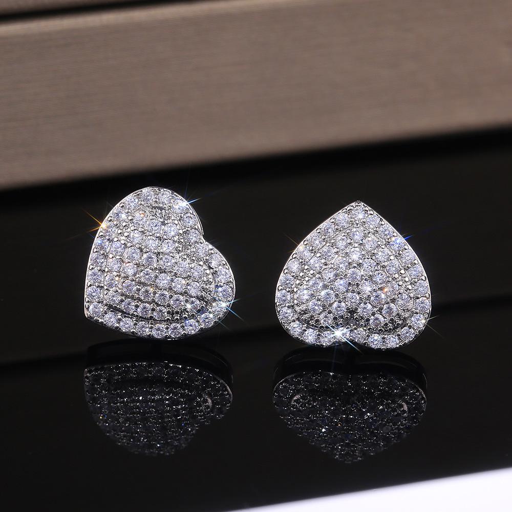 Elegant Zircon Heart Stud Earrings for Women - European & American Wedding Anniversary Gift белый
Elegant Zircon Heart Stud Earrings for Women - European & American Wedding Anniversary Gift белый