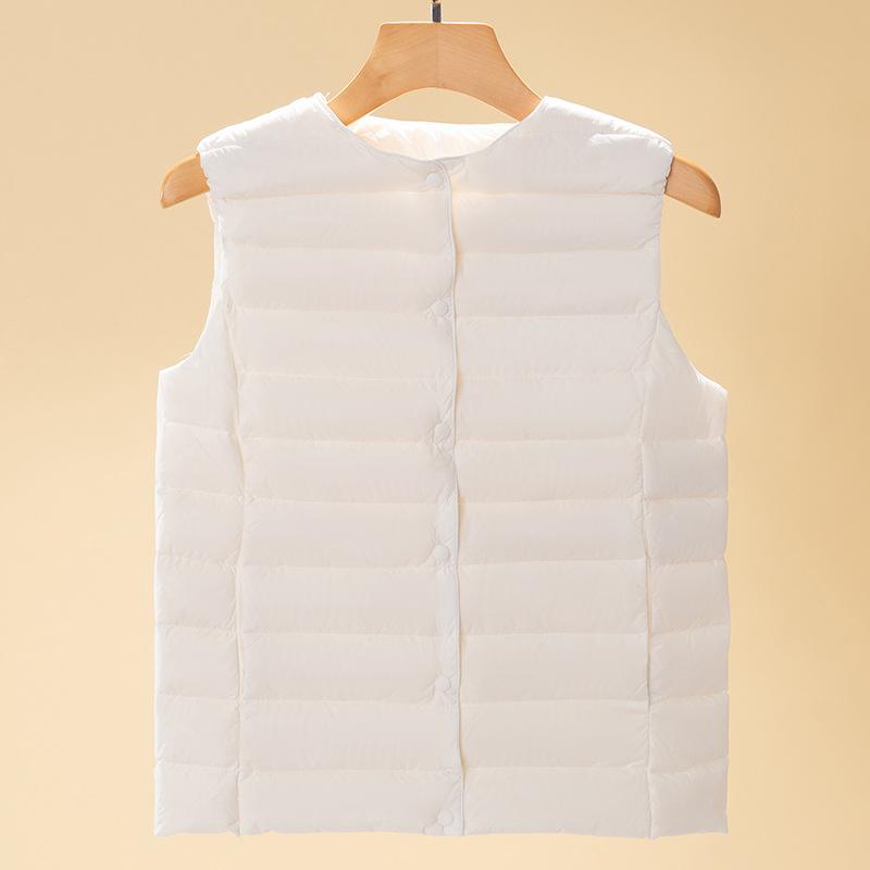 Женский ультралегкий короткий пуховый жилет, зимняя складная пуховая куртка, легкий уличный пуховик, пальто с v-образным вырезом и пуговицами, однотонный повседневный жилет 4XL белый
Женский ультралегкий короткий пуховый жилет, зимняя складная пуховая куртка, легкий уличный пуховик, пальто с v-образным вырезом и пуговицами, однотонный повседневный жилет 4XL белый