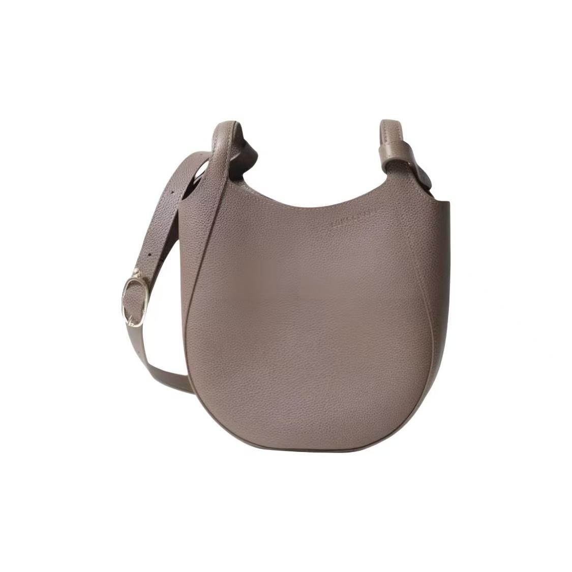 Longchamp Le Foulonné Small Shoulder Bag With Gold Hardware In Brown Leather Women Shoulder Bag 10329021215 Basic Set (Bag+Dust Bag)
Longchamp Le Foulonné Small Shoulder Bag With Gold Hardware In Brown Leather Women Shoulder Bag 10329021215 Basic Set (Bag+Dust Bag)