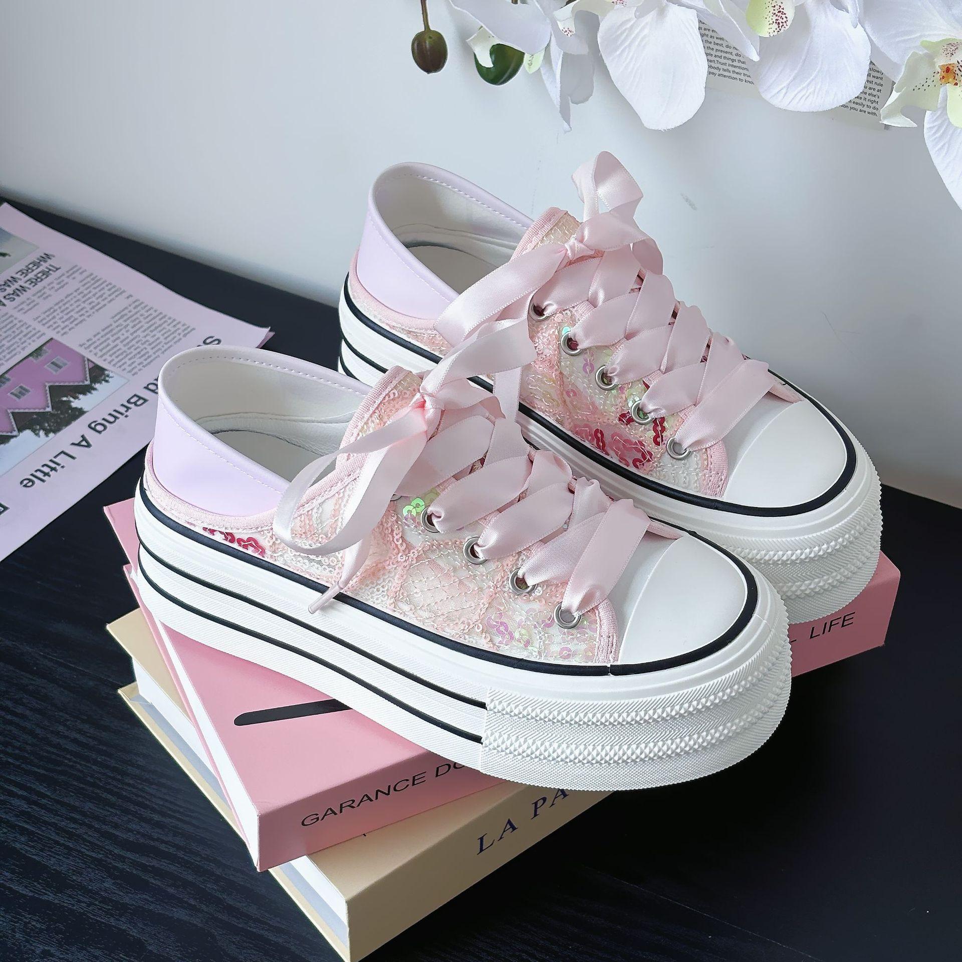 2025 summer women s shell head high-value casual board shoes female students new versatile flat-bottomed shiny little white shoes 35
2025 summer women s shell head high-value casual board shoes female students new versatile flat-bottomed shiny little white shoes 35