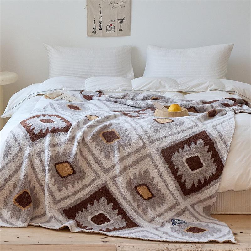 Retro Geometric Class A Knit Blanket Shawl for Sofa and Office Naps 130x160 cm
Retro Geometric Class A Knit Blanket Shawl for Sofa and Office Naps 130x160 cm