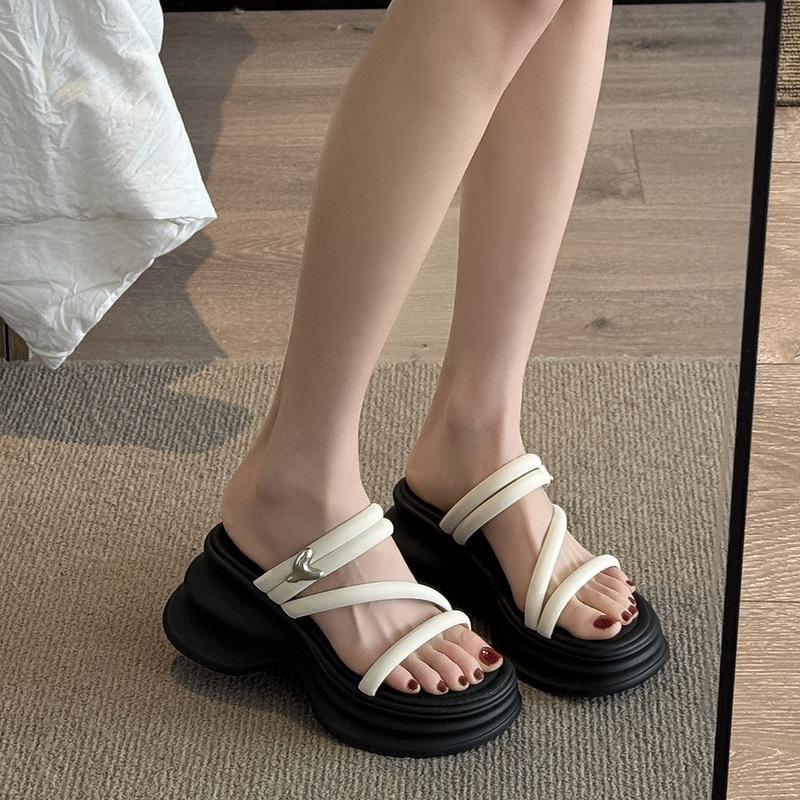Wedge heel sandals women s 2025 new summer wear soft-soled sandals with skirts platform sports beach shoes Roman shoes 35 чёрный
Wedge heel sandals women s 2025 new summer wear soft-soled sandals with skirts platform sports beach shoes Roman shoes 35 чёрный