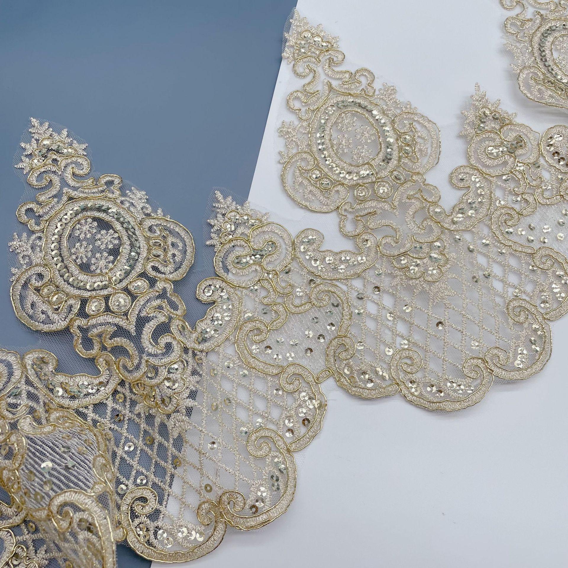 Высококачественные костяные бусины для автомобиля Кружево шириной 24 см Плотная версия Золотое костяное кружево для автомобиля Свадебное платье Вышивка костяной нитью with gold
Высококачественные костяные бусины для автомобиля Кружево шириной 24 см Плотная версия Золотое костяное кружево для автомобиля Свадебное платье Вышивка костяной нитью with gold