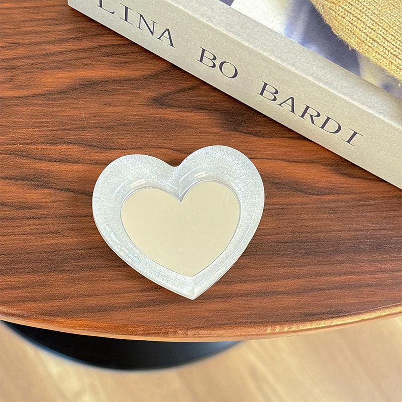 Wind Mobile Phone Airbag Bracket Pasted Heart-Shaped Mirror Telescopic Desktop Girl Makeup Mirror Lazy Ring
Wind Mobile Phone Airbag Bracket Pasted Heart-Shaped Mirror Telescopic Desktop Girl Makeup Mirror Lazy Ring