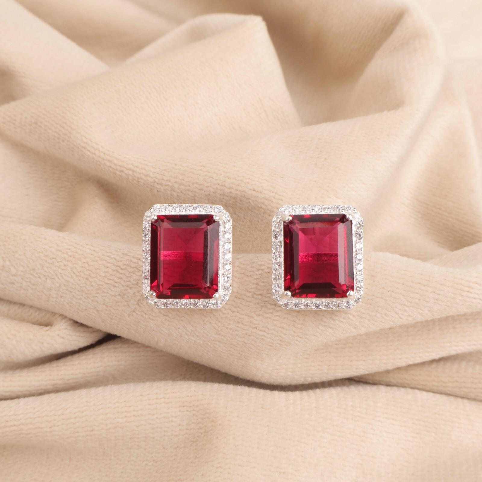 Pink Rubellite Gemstone 925 Solid Silver Jewelry Zircon Studs 0.57 Gift For Her CZE-6-4
Pink Rubellite Gemstone 925 Solid Silver Jewelry Zircon Studs 0.57 Gift For Her CZE-6-4