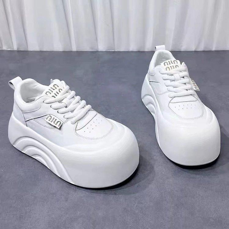 Muffin thick-soled small man ugly cute bread shoes new spring sports and leisure board shoes size 35 белый
Muffin thick-soled small man ugly cute bread shoes new spring sports and leisure board shoes size 35 белый