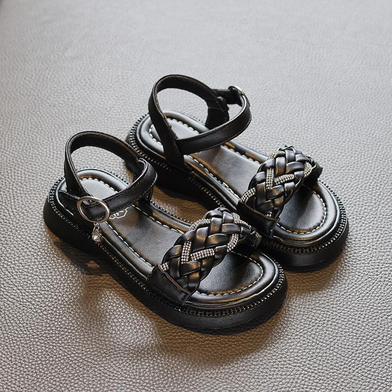Girls Braided Rhinestone Platform Sandals 26 чорний
Girls Braided Rhinestone Platform Sandals 26 чорний