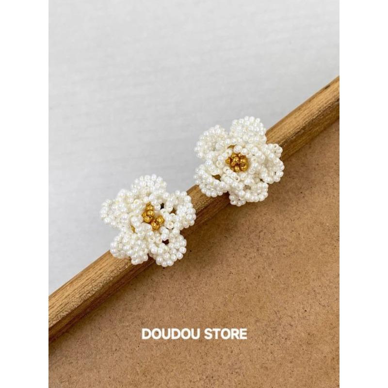 Серьги-пусеты Серебряная игла с французскими цветами и жемчугом Любовь , элегантные, с высоким чувством стиля, ретро-серьги, нишевые серьги с темпераментом, женские
Серьги-пусеты Серебряная игла с французскими цветами и жемчугом Любовь , элегантные, с высоким чувством стиля, ретро-серьги, нишевые серьги с темпераментом, женские