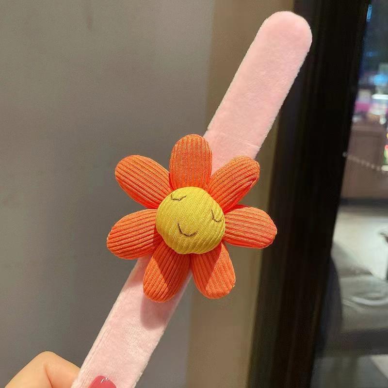 Girls Cute Flower Snap Bracelet – Wedding & Kindergarten Gift Rod 25cm
Girls Cute Flower Snap Bracelet – Wedding & Kindergarten Gift Rod 25cm