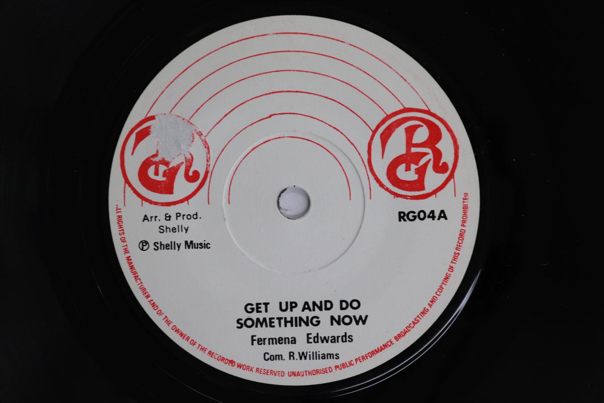 7inch Record FERMENA EDWARDS I Need Sombodys Shoulder To Cry On RG04 RG UK 1974 UK Reggae Ska Dub Used
7inch Record FERMENA EDWARDS I Need Sombodys Shoulder To Cry On RG04 RG UK 1974 UK Reggae Ska Dub Used