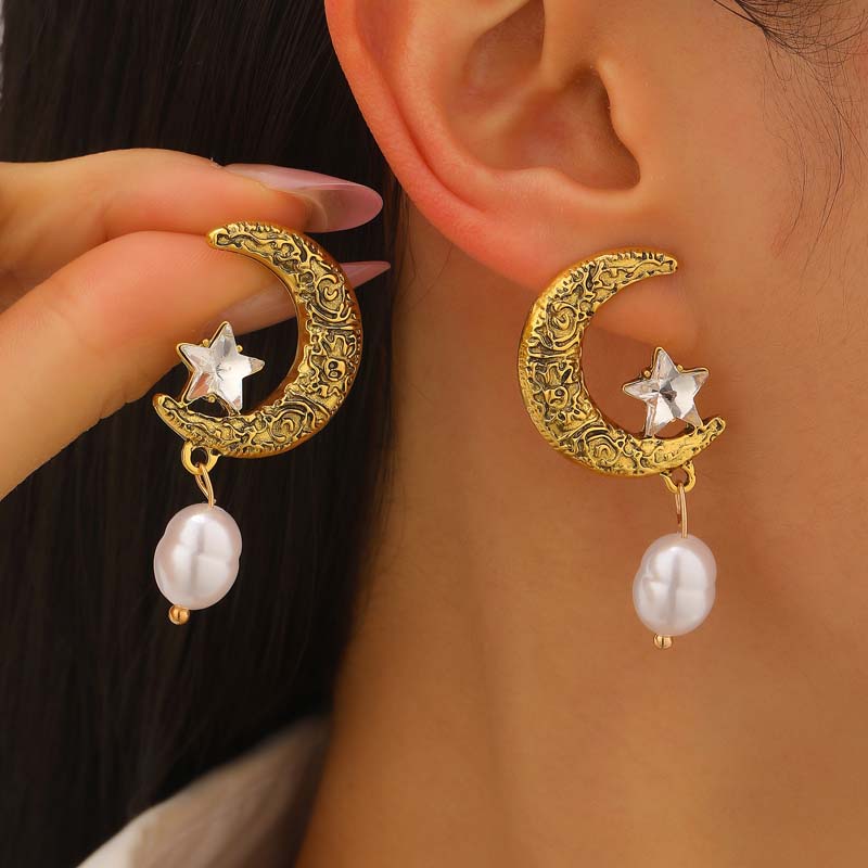 Vintage Gold Color Moon Star Pearl Drop Earrings For Women Exquisite Zircon Asymmetric Temperament Earrings Ear Zircon Gifts золотой
Vintage Gold Color Moon Star Pearl Drop Earrings For Women Exquisite Zircon Asymmetric Temperament Earrings Ear Zircon Gifts золотой
