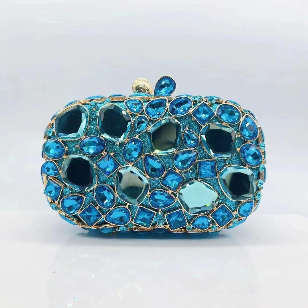 Fushcia Stone Evening Bags Women Big Rhinestones Bridal Clutch Hard Metal Diamond Handbag Clutches Wedding Party Stone Clutch 18cmX10cmX7cm
Fushcia Stone Evening Bags Women Big Rhinestones Bridal Clutch Hard Metal Diamond Handbag Clutches Wedding Party Stone Clutch 18cmX10cmX7cm