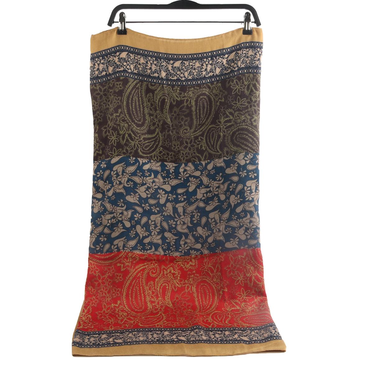 High-Quality Retro Paisley Satin Scarf for Women - Soft, Warm, and Comfortable for Autumn and Winter 85x180 cm
High-Quality Retro Paisley Satin Scarf for Women - Soft, Warm, and Comfortable for Autumn and Winter 85x180 cm
