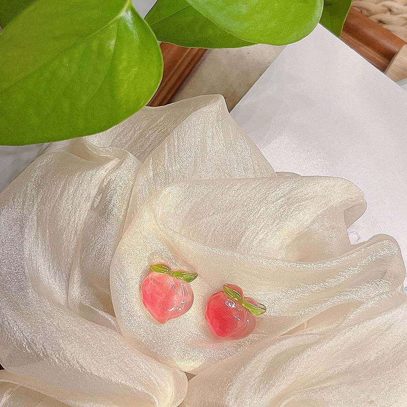 Смола лето новые серьги-пусеты с персиками милые маленькие свежие серьги модные серьги с чувством дизайна и индивидуальности
Смола лето новые серьги-пусеты с персиками милые маленькие свежие серьги модные серьги с чувством дизайна и индивидуальности