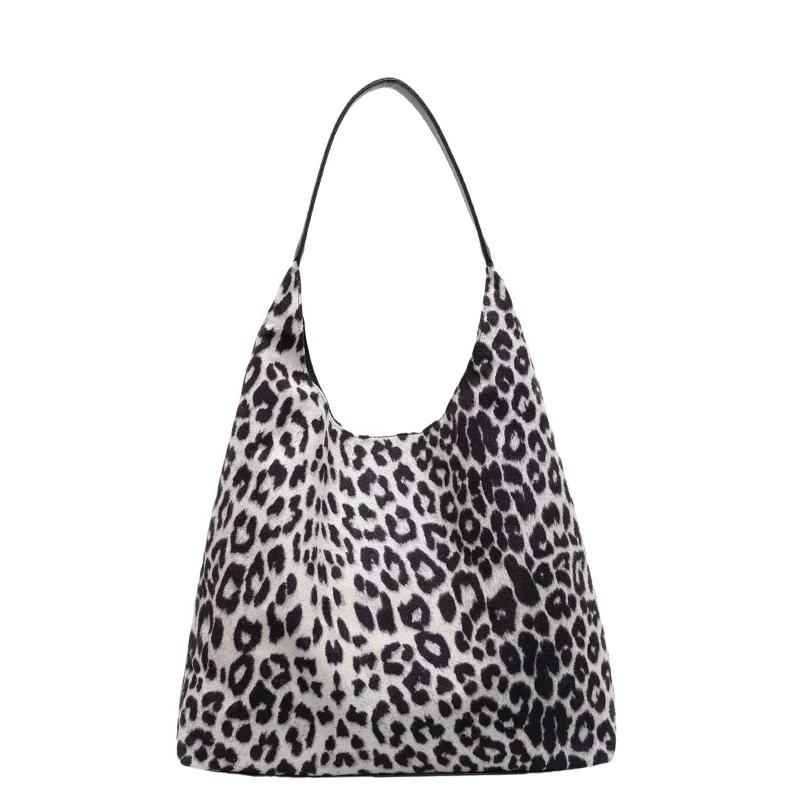 Женские сумки через плечо Hasp PU высокого качества повседневная милая сумка с леопардовым принтом портативные сумки для женщин швейная линия новая
Женские сумки через плечо Hasp PU высокого качества повседневная милая сумка с леопардовым принтом портативные сумки для женщин швейная линия новая