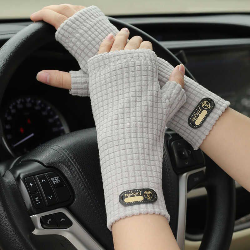 Cold Half Finger Warm Gloves Autumn and Winter Fleece-lined Loose Touch Screen Open Finger Gloves Students Writing Cycling Thickened Wrist Light gray One size
Cold Half Finger Warm Gloves Autumn and Winter Fleece-lined Loose Touch Screen Open Finger Gloves Students Writing Cycling Thickened Wrist Light gray One size