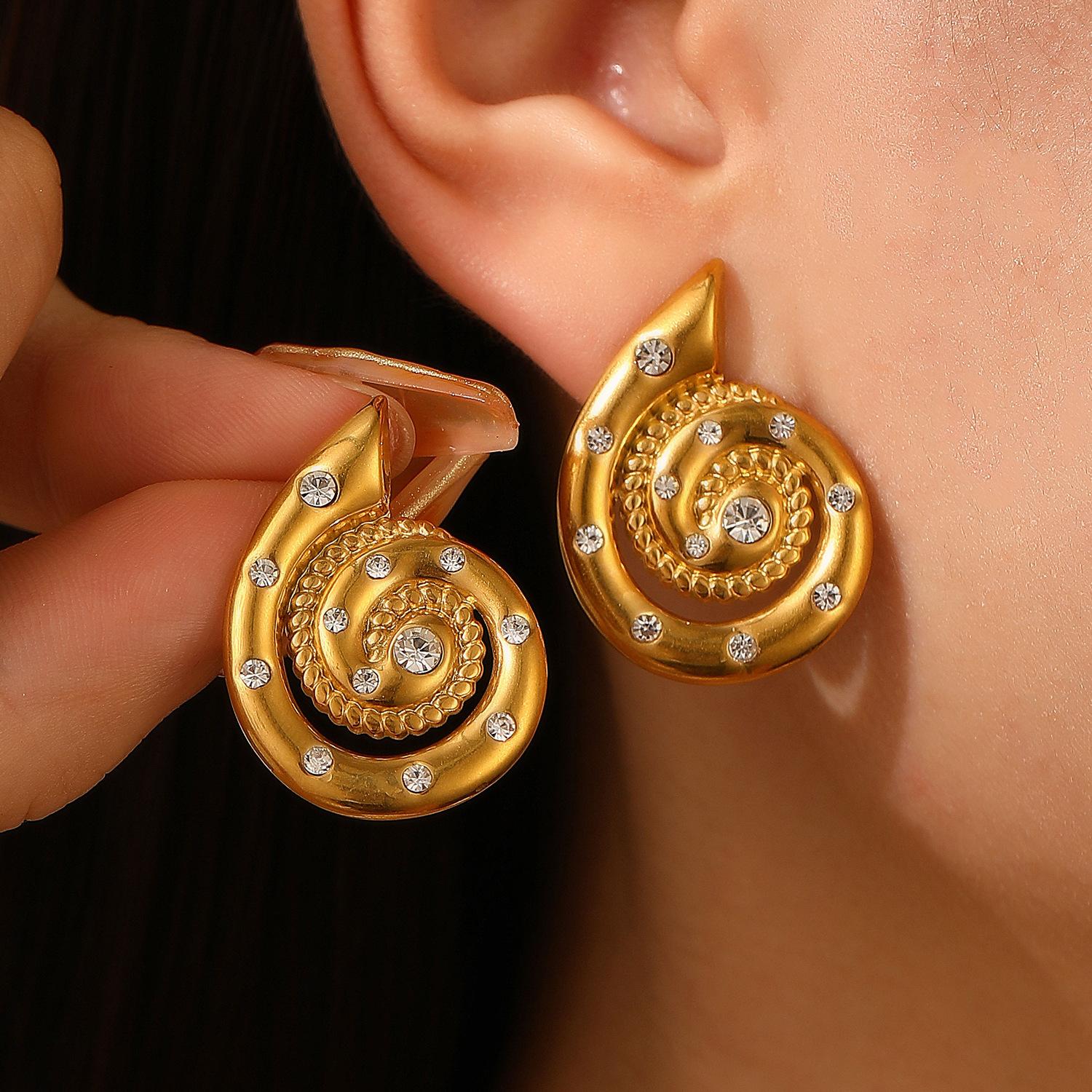 Top Selling Stainless Steel Vintage Metal Stud Earrings for Women Spiral Sun Love Geometry Charm Earrings Stylish Trendy Jewelry
Top Selling Stainless Steel Vintage Metal Stud Earrings for Women Spiral Sun Love Geometry Charm Earrings Stylish Trendy Jewelry