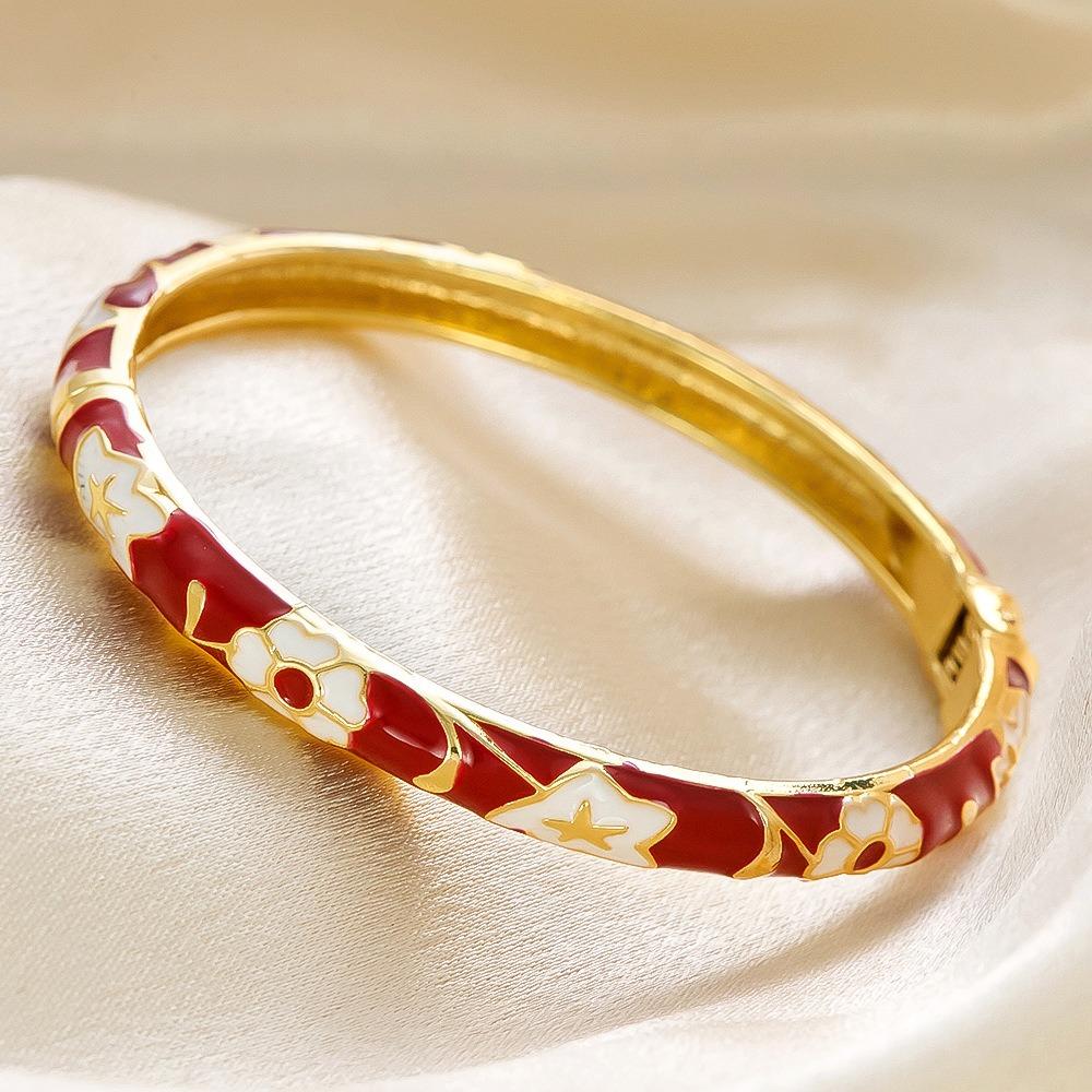 Elegant Enamel Dropped Glaze Flower Texture Closed End Bracelet For Women Retro Gold Copper Metal Bracelet Party Zircon Gifts красный
Elegant Enamel Dropped Glaze Flower Texture Closed End Bracelet For Women Retro Gold Copper Metal Bracelet Party Zircon Gifts красный
