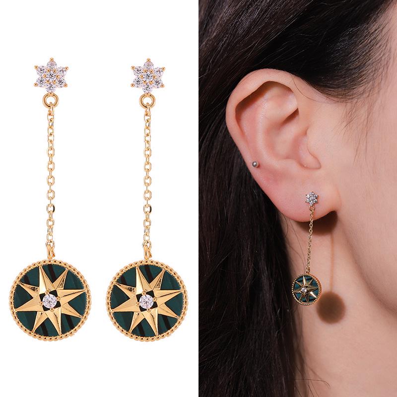 Серьги-звезды Kenjie из меди с золотым покрытием и цирконами для женщин: Универсальные серьги-пусеты и серьги-подвески для осени/зимы
Серьги-звезды Kenjie из меди с золотым покрытием и цирконами для женщин: Универсальные серьги-пусеты и серьги-подвески для осени/зимы