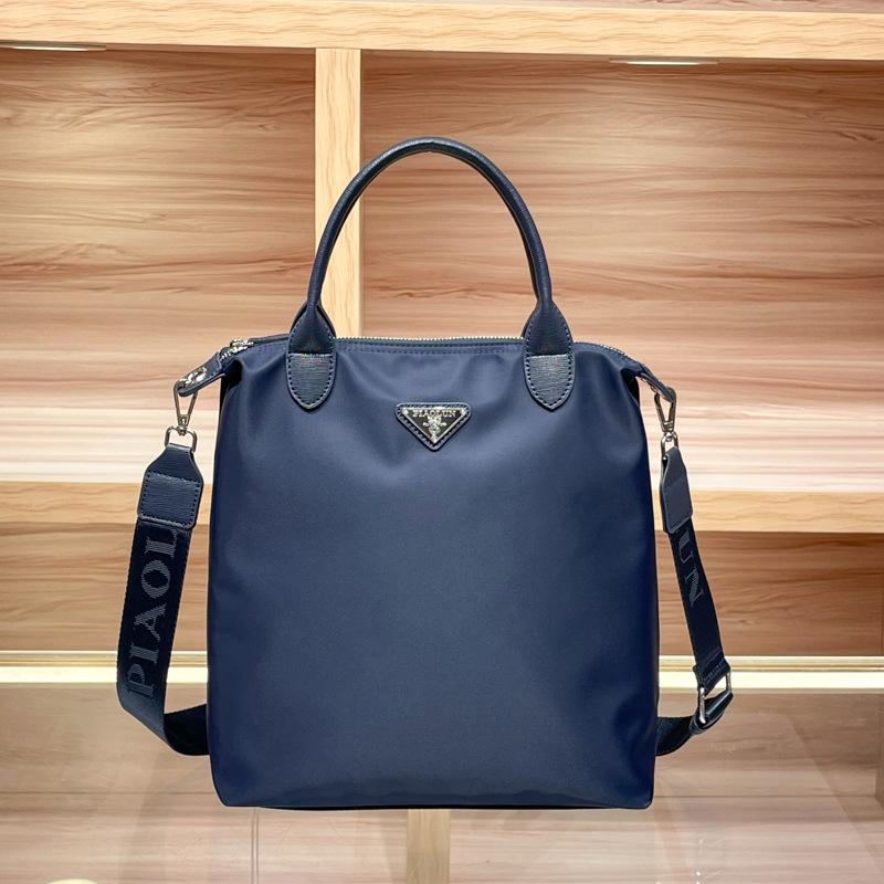 Handbag - Large Capacity Tote Bag, Lightweight and Simple Single-shoulder Bag синій
Handbag - Large Capacity Tote Bag, Lightweight and Simple Single-shoulder Bag синій