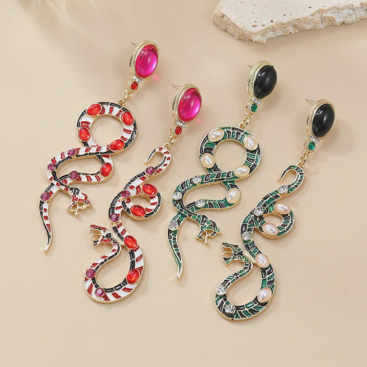 Bohemian Alloy Snake Earrings: Exaggerated European & American Style for Women рожевий червоний колір
Bohemian Alloy Snake Earrings: Exaggerated European & American Style for Women рожевий червоний колір